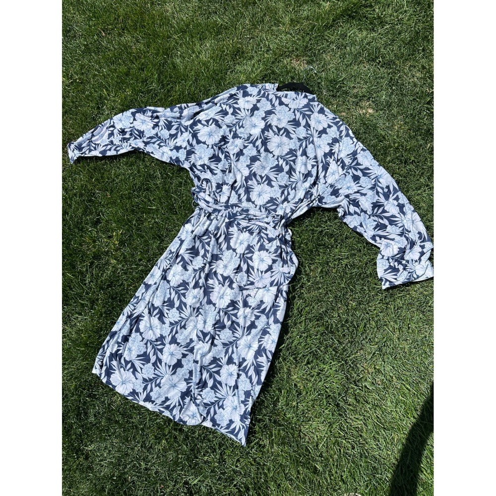Stance Blue Floral Hibiscus Tropical Print Long Sleeve Wrap Robe Womens One Size